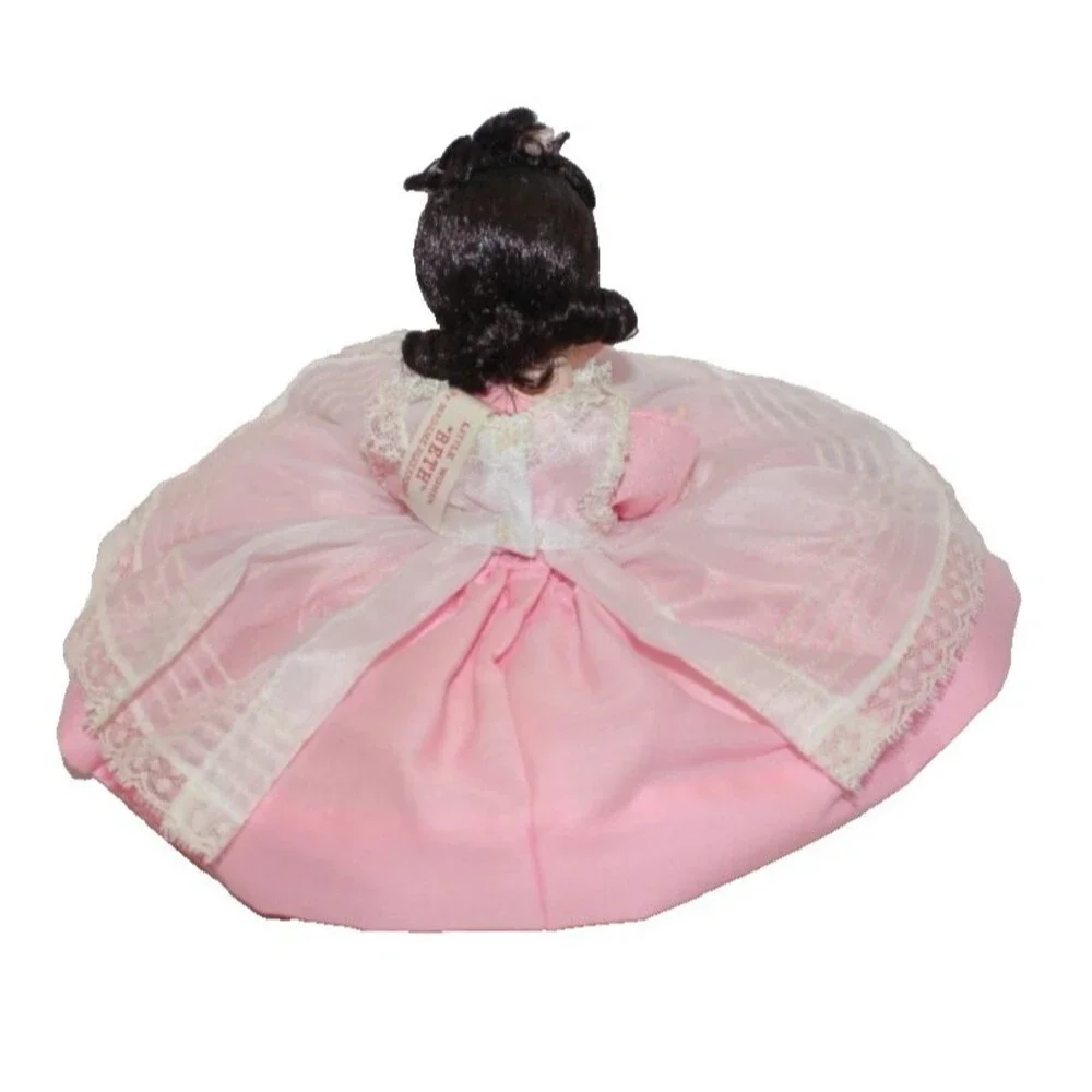 Vintage MADAME ALEXANDER  8